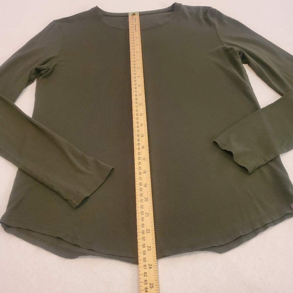 FIGS (2 Piece Bundle) Moss & Black Super Soft Pima Modal Long Sleeve Underscrubs - Picture 7 of 11
